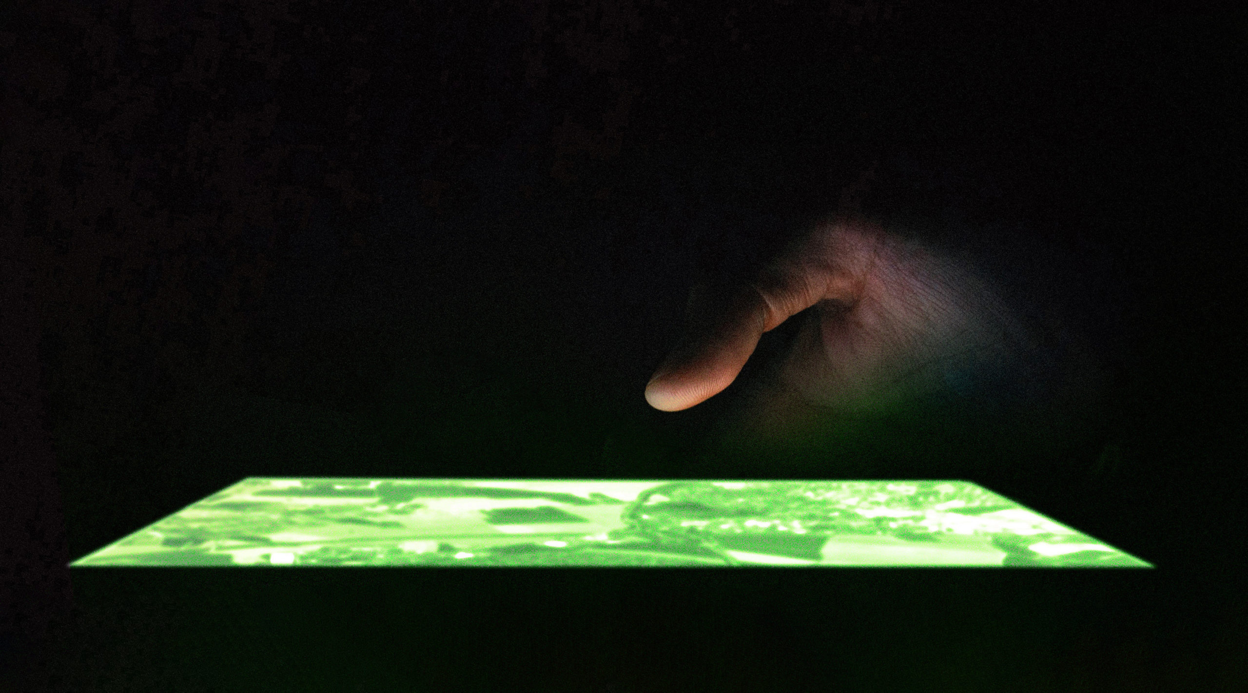 NVIS Touchscreen Advanced Materials High Sunlight Readability VKK